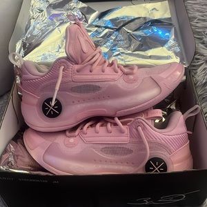 COPY - Selling Way of wade cherry blossom low 10. Professional basketball👟volle…